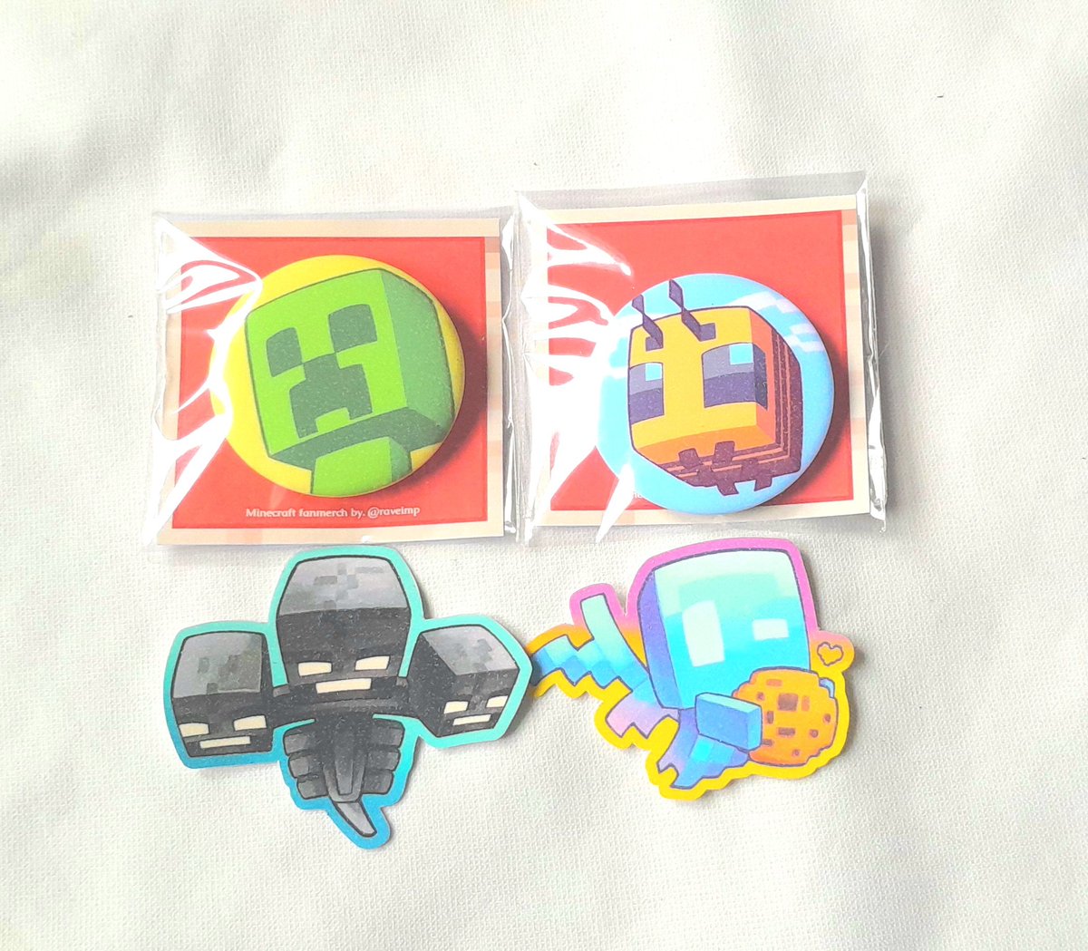 Jajanan di kak <a href="/raveimp/">Raven 🐦‍⬛🐦‍⬛</a>!]

Jujur, opsi mobsnya banyak banget sampe bingung mau pilih yang mana karena semuanya gemes parah 😭✋ Tapi akhirnya pilih keempat ini hehe 💝 Semoga next time ada kesempatan buat dapetin versi keychain-nya juga :3