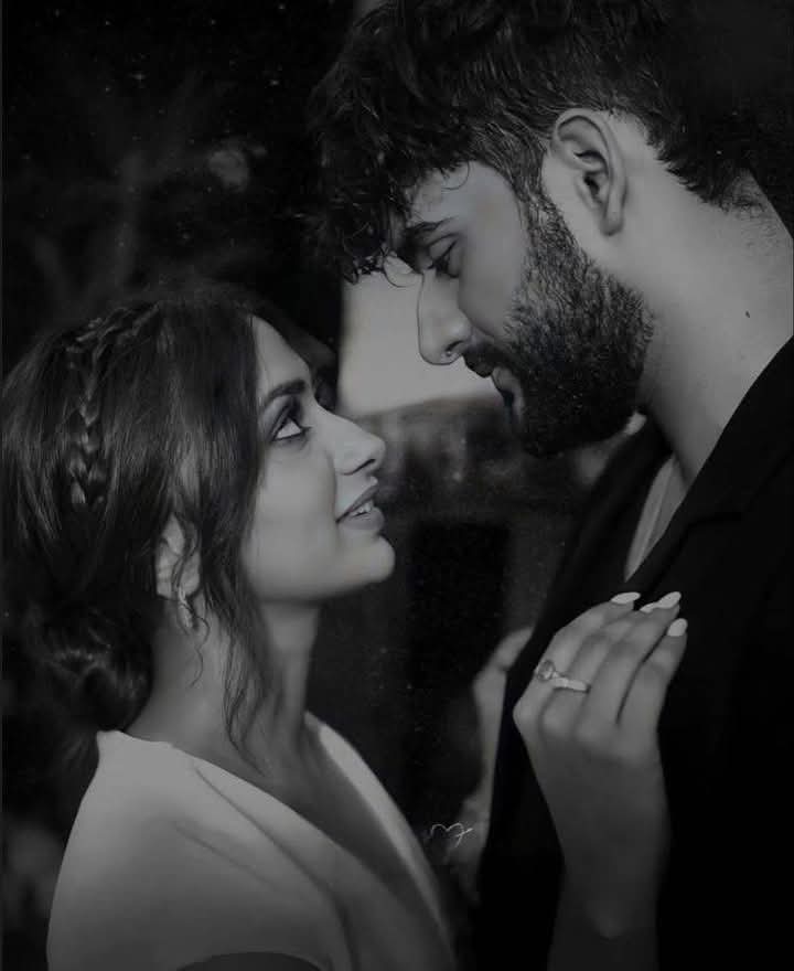 لا تنظُري إلي طويلًا
لست مسؤولاً عن أي إعتراف تنطُق بِه عيناي...