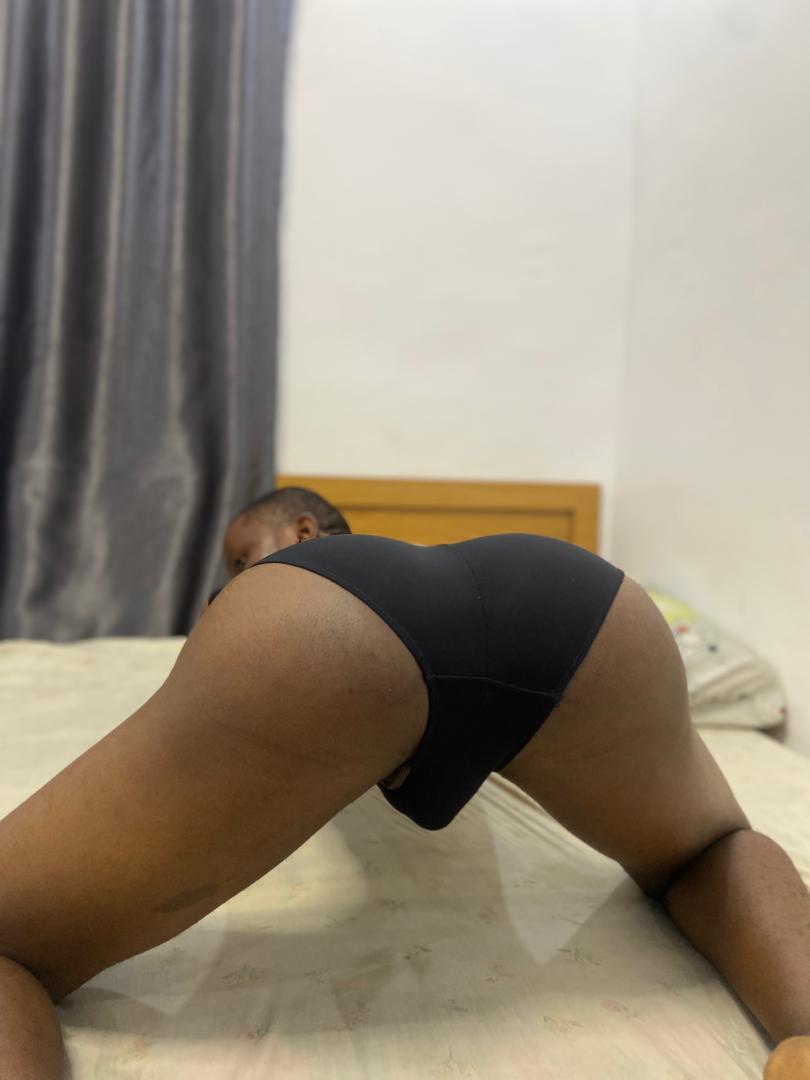 SexyKira27's tweet photo. Wataa 🍑 🍑 🍑 
       Bend 🍆🍑🍆 https://t.co/Ks4tZW7rCS