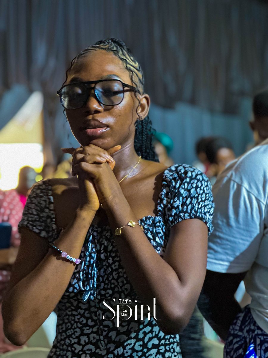 DaySpringVLBC's tweet image. Today, Mercy wasn’t just a song it was an encounter.
The choir ministered deeply, and God’s love spoke louder than everything else.

#LifeInTheSpirit #DaySpringChapel #ChoirMinisteration