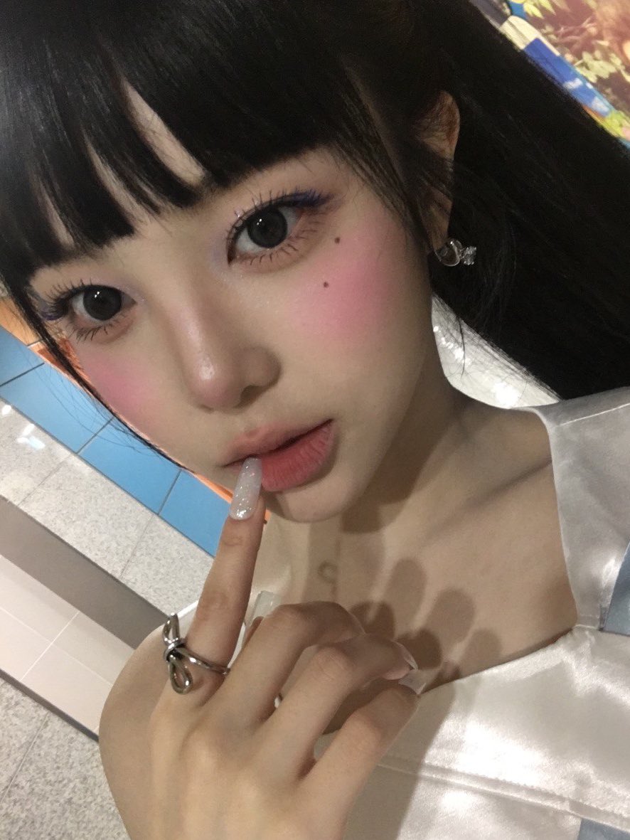 정이안 얼굴 tweet media