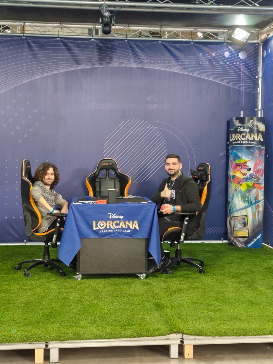 BTD_LordGhost <a href="/aleexxSCM/">aleexscm</a> is live right now! 🔴🦆
You can watch him on the <a href="/VictoryRoadES/">VR España</a> stream — go show him some support!