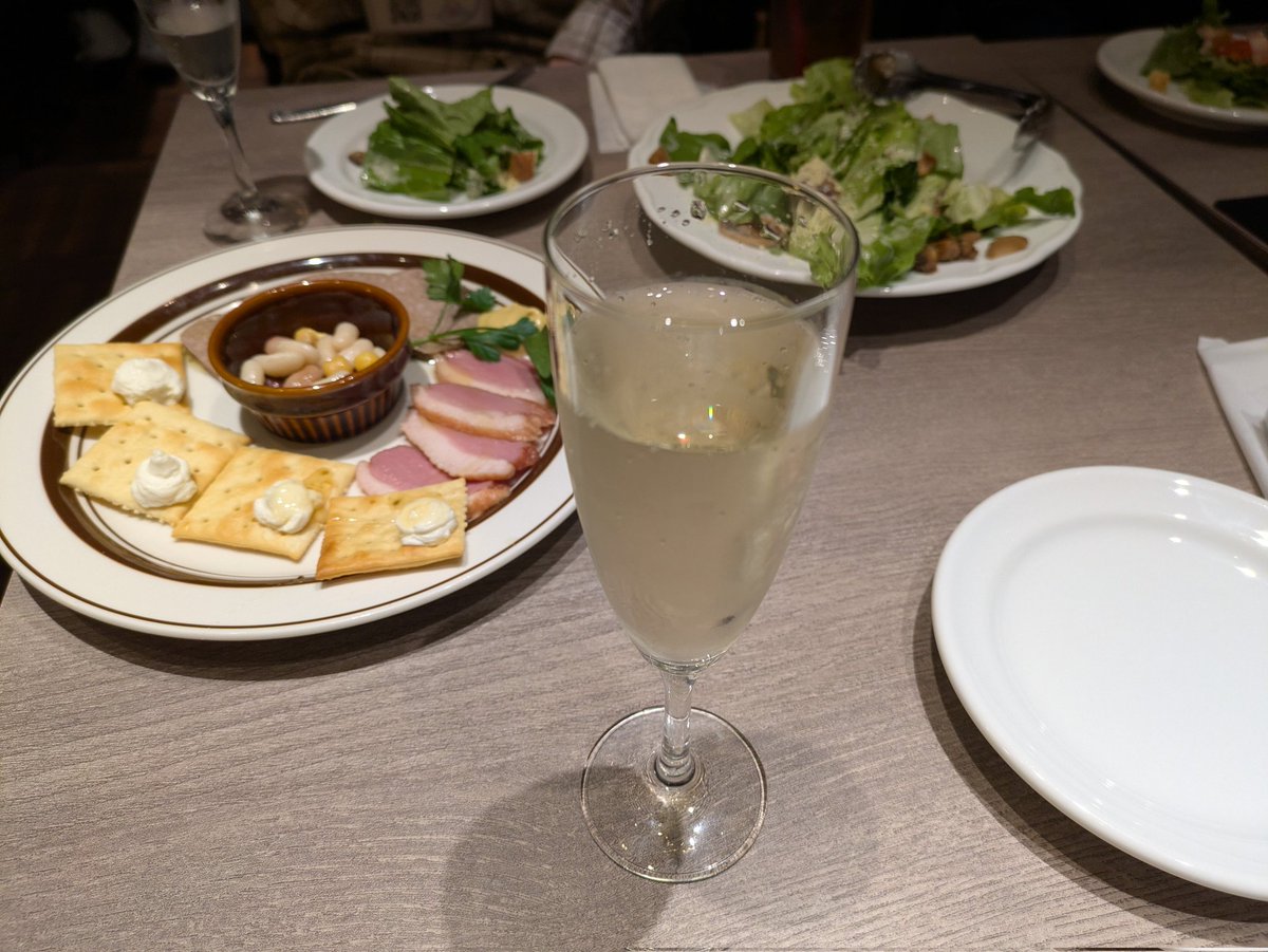 PatAndMarketing's tweet image. 懇親会
#スピル会