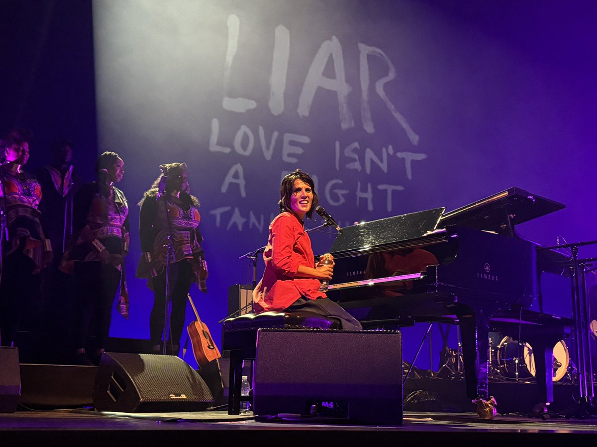 caz_08's tweet photo. Fantastic night at Royal Festival Hall
@tanita_tikaram  🙌☺️🧡 https://t.co/87AGNNxJUd
