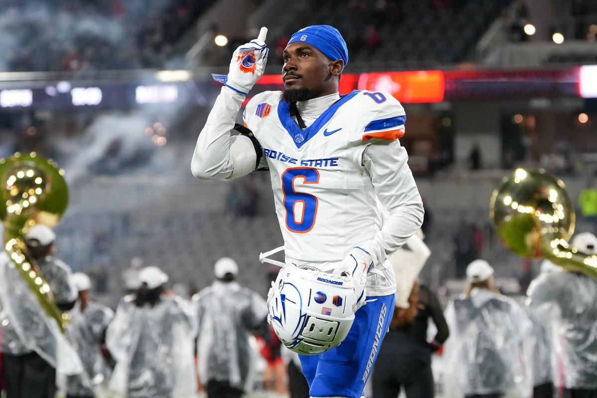 BrennerAaron's tweet photo. 🗞️ @sportingtrib
🏈 @boisestatefootball &amp; @aztecfootball
📍 Snapdragon Stadium
📸 Sony A7RV
🔎 Sony 70-200 GM II https://t.co/wzn8YRH4xU