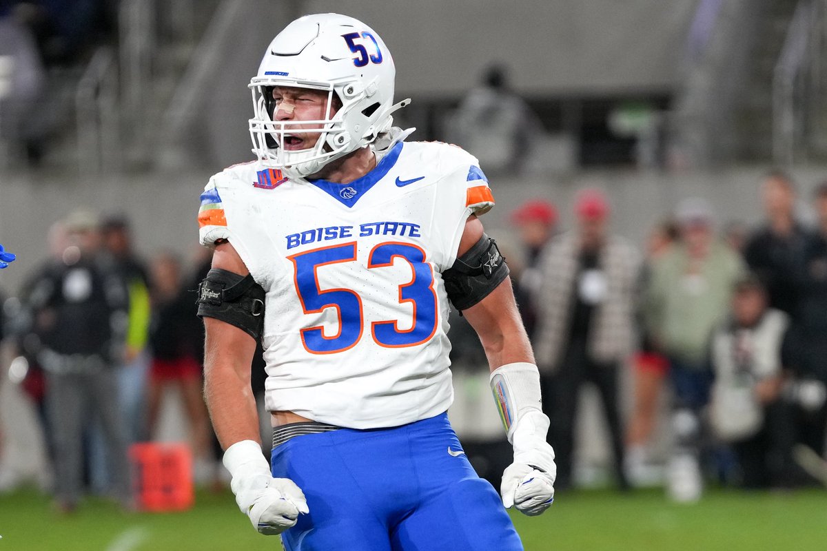 BrennerAaron's tweet photo. 🗞️ @sportingtrib
🏈 @boisestatefootball &amp; @aztecfootball
📍 Snapdragon Stadium
📸 Sony A7RV
🔎 Sony 70-200 GM II https://t.co/wzn8YRH4xU