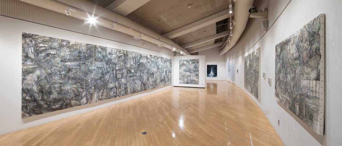 10/11に開催した「アーティストリレートーク」の様子をブログでご紹介✏今回は阪本結さんのトークです。阪本さんの作品における身近な風景の観察と線を重ねて描く表現との関係に迫ります。ぜひご覧ください！

学芸員ブログ
museum-kiyosu.jp/blog/curator/2…

note
note.com/haruhi_museum/…