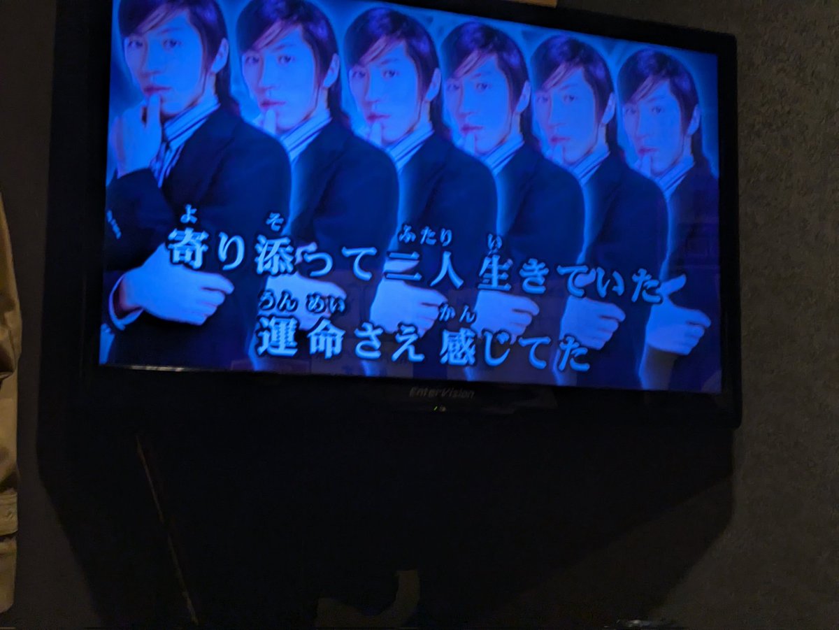 iris_cuniculus's tweet image. 雑コラすぎるだろwwwww