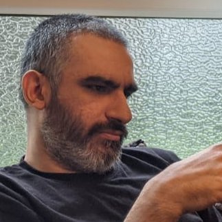 Mahnush_A's tweet image. تصویر یک سلبریتی باشرف.