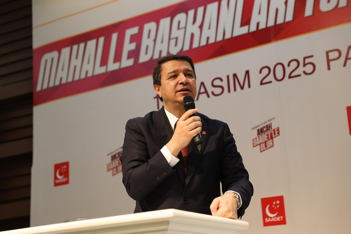 SaadetPartisi's tweet photo. Genel Başkanımız Mahmut Arıkan, İstanbul’da mahalle başkanlarımız ile bir araya geldi. https://t.co/i0ef5seyS6