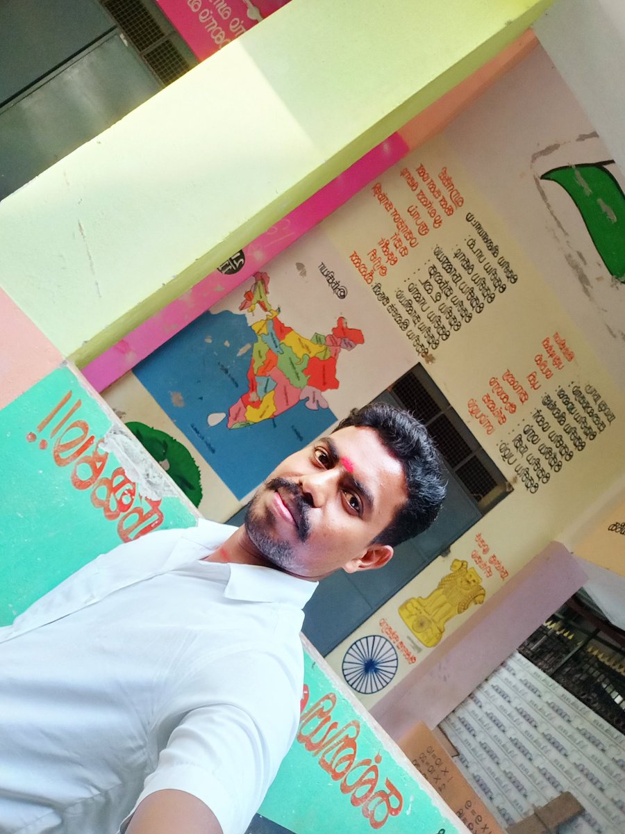 SIVAPER22069589's tweet image. சொந்த பூத்தில் மக்கள் பணியின் போது...! 
#DMK 
#SIRform