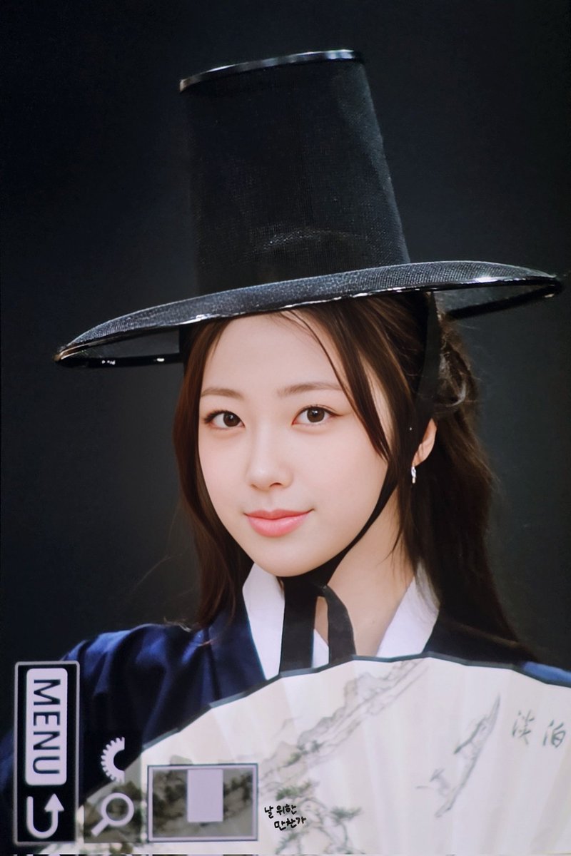 Banquets_0221's tweet photo. 251116 PRE2

 #ハイキー #RIINA #리이나
#하이키 #H1KEY https://t.co/wDNnYtmBVm