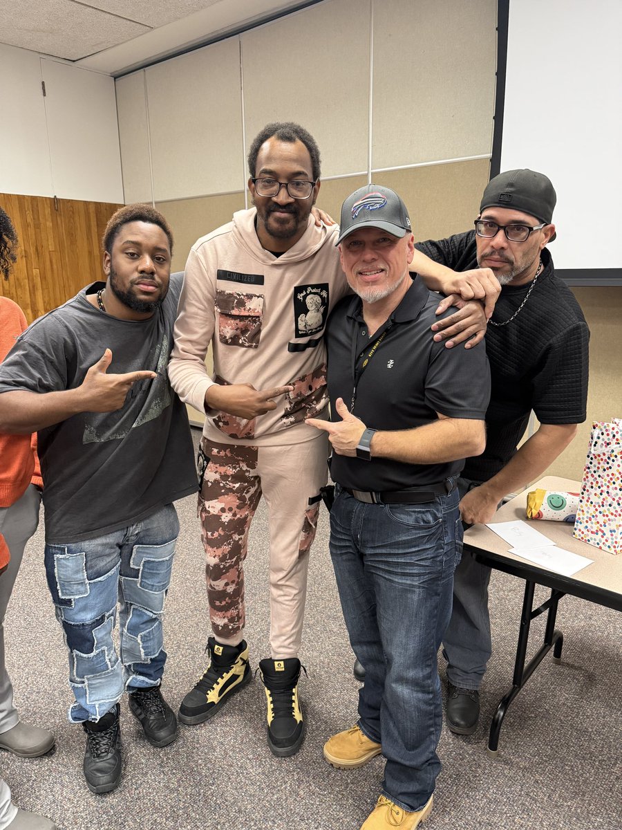 jacobscott101's tweet image. Congratulations to William Perez on his retirement after 35+ years with RCSD! 

William’s dedication, integrity, and willingness to mentor countless staff members has shaped this district in incredible ways. He always showed us how to do things the right way and led with both…