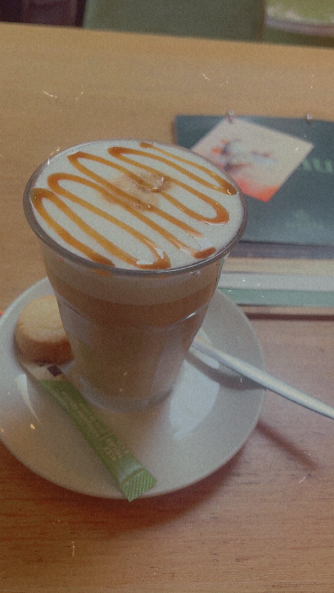 queensjqan's tweet photo. Goedemorgen.
Breakfast &amp; coffee: €15–€35
Volledig vrijwillig, omdat ik het waard ben.
Cold. Classy. High-value. Tributes via DM.
Retweet als je begrijpt waar je staat.
— The Elegant Financial Queen https://t.co/kwi2JhKqSN