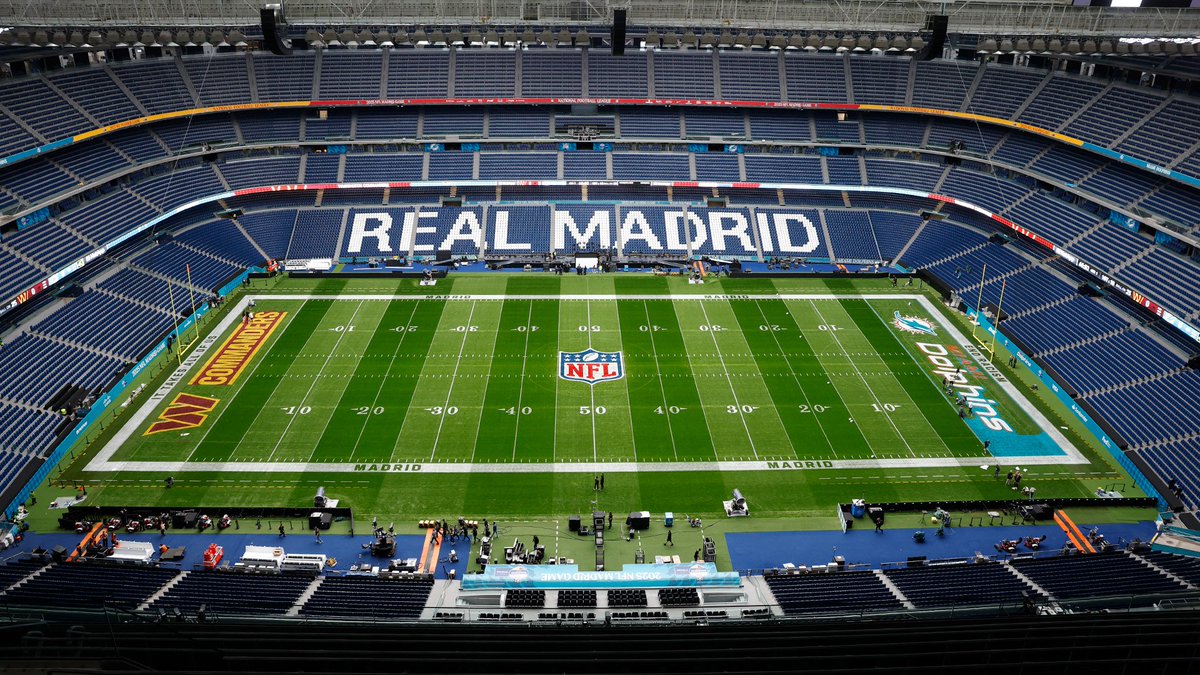 Todos los jugadores y los periodistas de la NFL babeando al ver el Bernabéu y destacando el hipogeo. En España no se valora porque tenemos unos medios antimadridistas y gran parte de la población enferma de paletismo y antimadridismo.