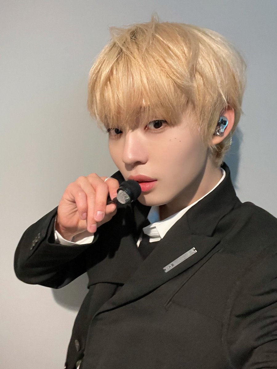 k!mi｡｡ tweet media