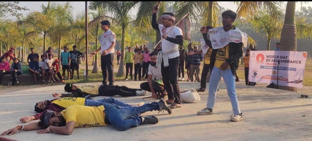 RiseUp_Ngo's tweet image. For the ones who never made it home. We organized a street play on the World Day of Remembrance for Road Traffic Victims, honoring lives lost in road accidents and promoting road safety awareness
 #RoadSafety
@ranchipolice @RoadVictimsNGO @UNRSC @rishabhriseup