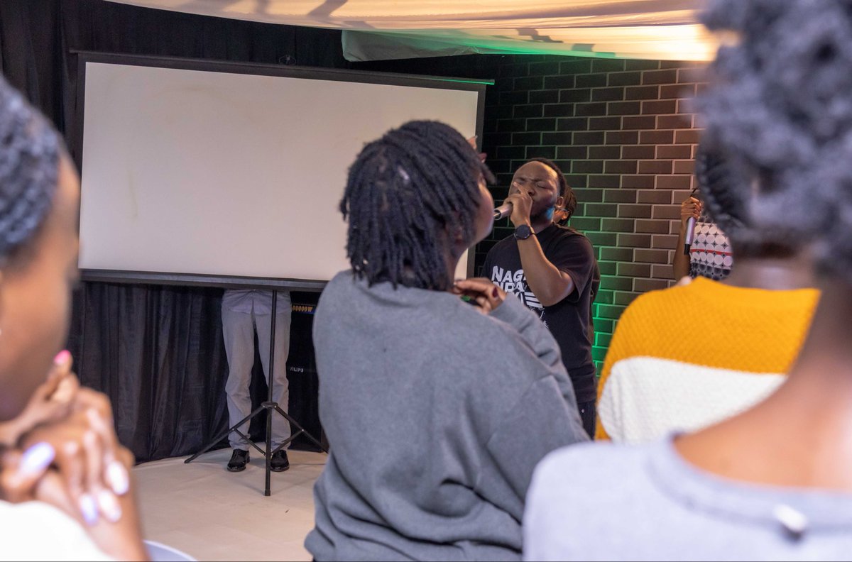 Aionios23's tweet image. Earnest prayer isn’t forcing God’s hand, it’s aligning our hearts with His. When we pray from that place, heaven responds. This Sunday, choose intentional prayer, believing God still opens doors no man can shut.
#Aionios #SundayWord #ThinkingEternity