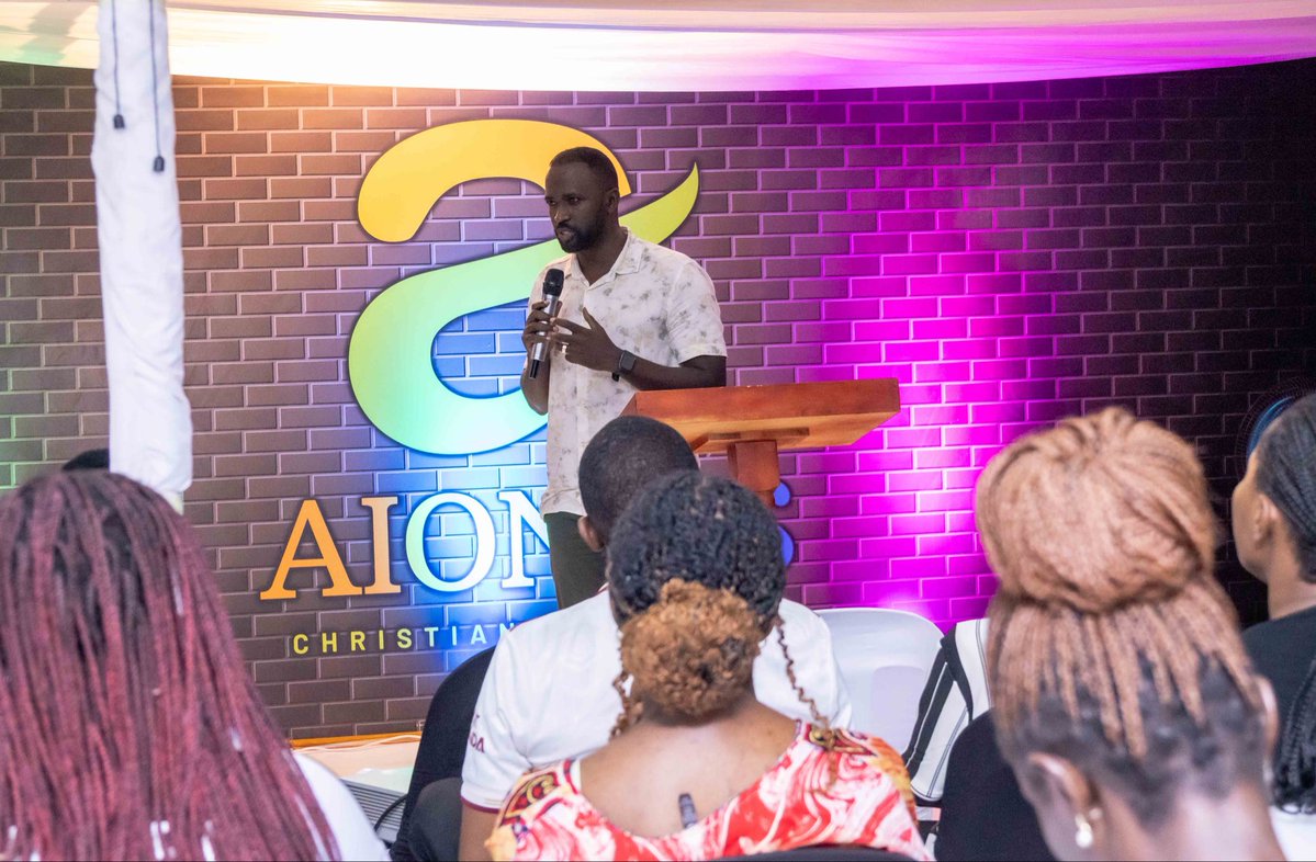 Aionios23's tweet image. Earnest prayer isn’t forcing God’s hand, it’s aligning our hearts with His. When we pray from that place, heaven responds. This Sunday, choose intentional prayer, believing God still opens doors no man can shut.
#Aionios #SundayWord #ThinkingEternity