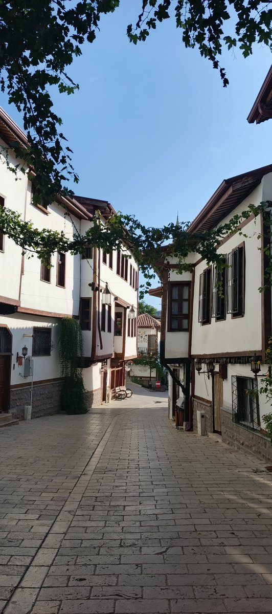 Mudebbirat's tweet photo. 📍 TOKAT 📸

Şunu da söylemek isterim ki Tokat'ın yöresel yemeklerinden kesinlikle yiyin ve Taşhan'da mutlaka kahve için 😊 https://t.co/3AeL0Nadk4