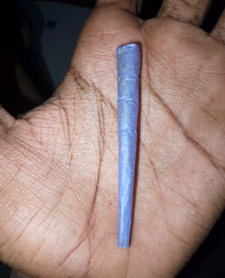 alogy_tar's tweet photo. Huyu pedi atakuja kuniuwa, mali za colour purple ametoa wapi. https://t.co/e4Rd9OjNhN