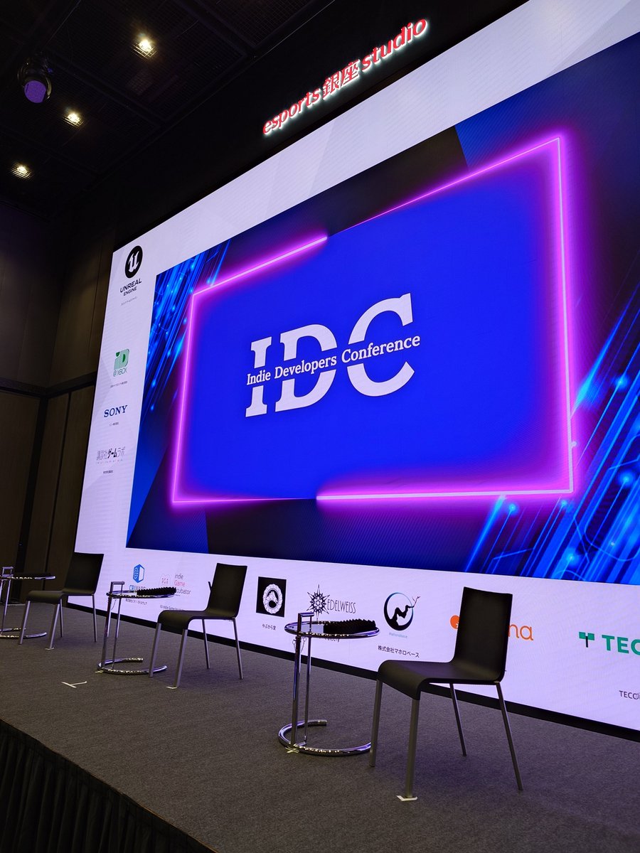 blue_elecode's tweet image. IDCで話してきました！

今回はライトな話で行きましょーて事だったのですが
一緒に登壇したお二方に比べて緩い話が多くなっちゃったかなと反省💦

なにかひとつでも役に立つことを喋れてれば幸いです