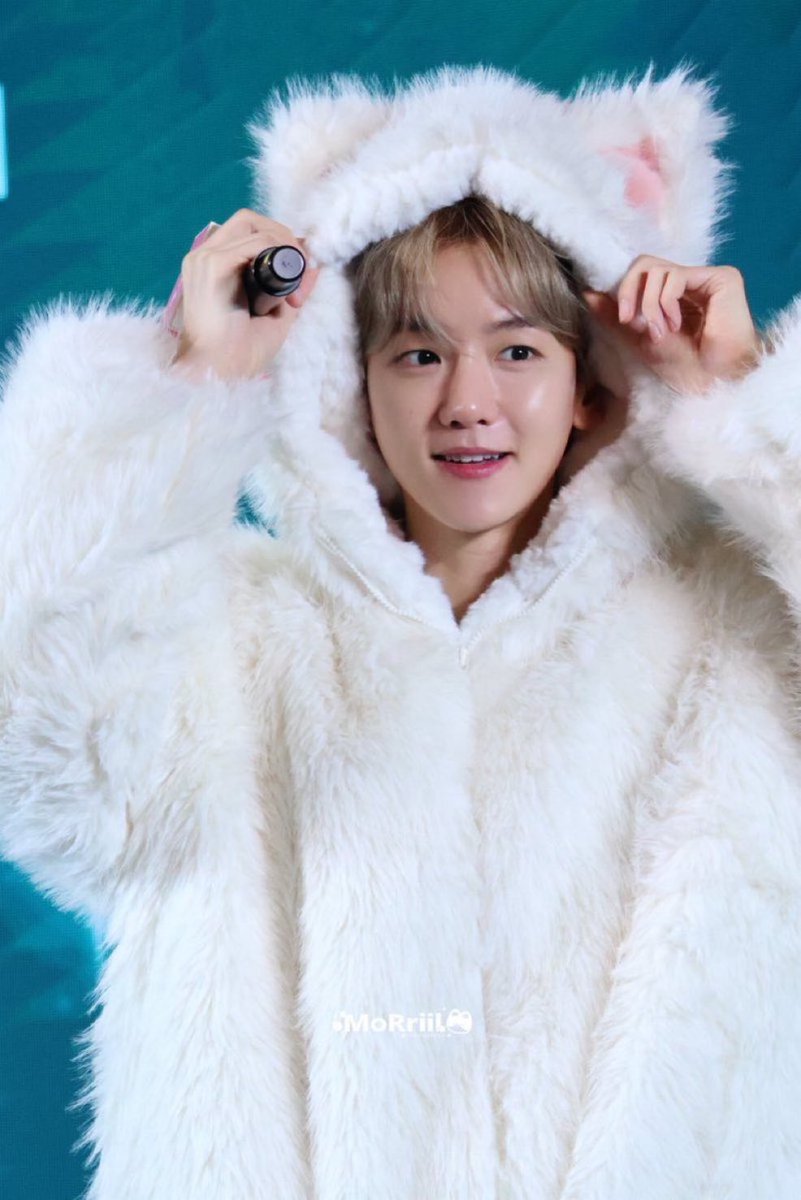 yeolbambi's tweet image. Real life hacipupu gummy bear peach version