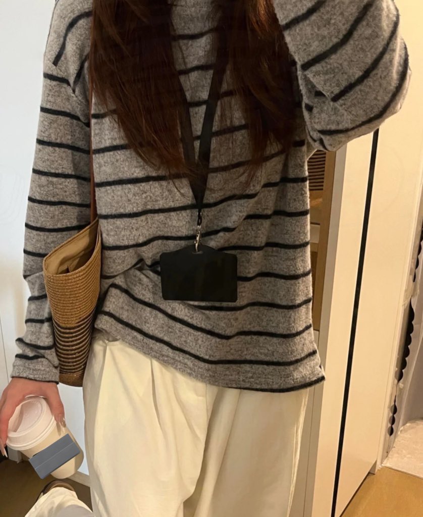 kukkikkingkong's tweet image. พสจีนลงโพสตกใจว่าผ้าดีขนาดนี้ขายราคานี้ได้ไง 159 เองแต่ผ้าขึ้นห้างมี 300+🙂‍↔️