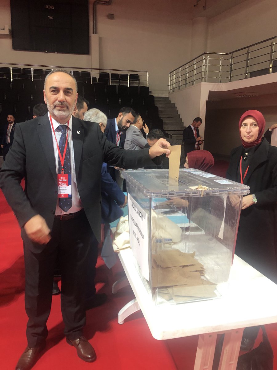 RamazanGun74's tweet photo. 3.Olağan Büyük Konğremizde Bizi Tekrardan MKYK asil üyeliğine layık gören Genel Başkanımız Dr.Muhammet Ali Fatih ERBAKAN’a teşekkürü bir borç bilirim,Konğrede tekrar seçilen Başta Genel Başkanımız olmak üzere Tüm MKYK Üyeleri ile YDK üyelerimize başarılar diliyorum. https://t.co/SzwIYRUzaV