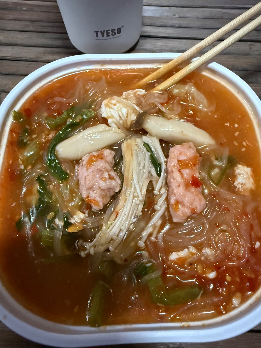 taawan9's tweet photo. #แก้เมื่อย🤤 https://t.co/ks5m51jmUx