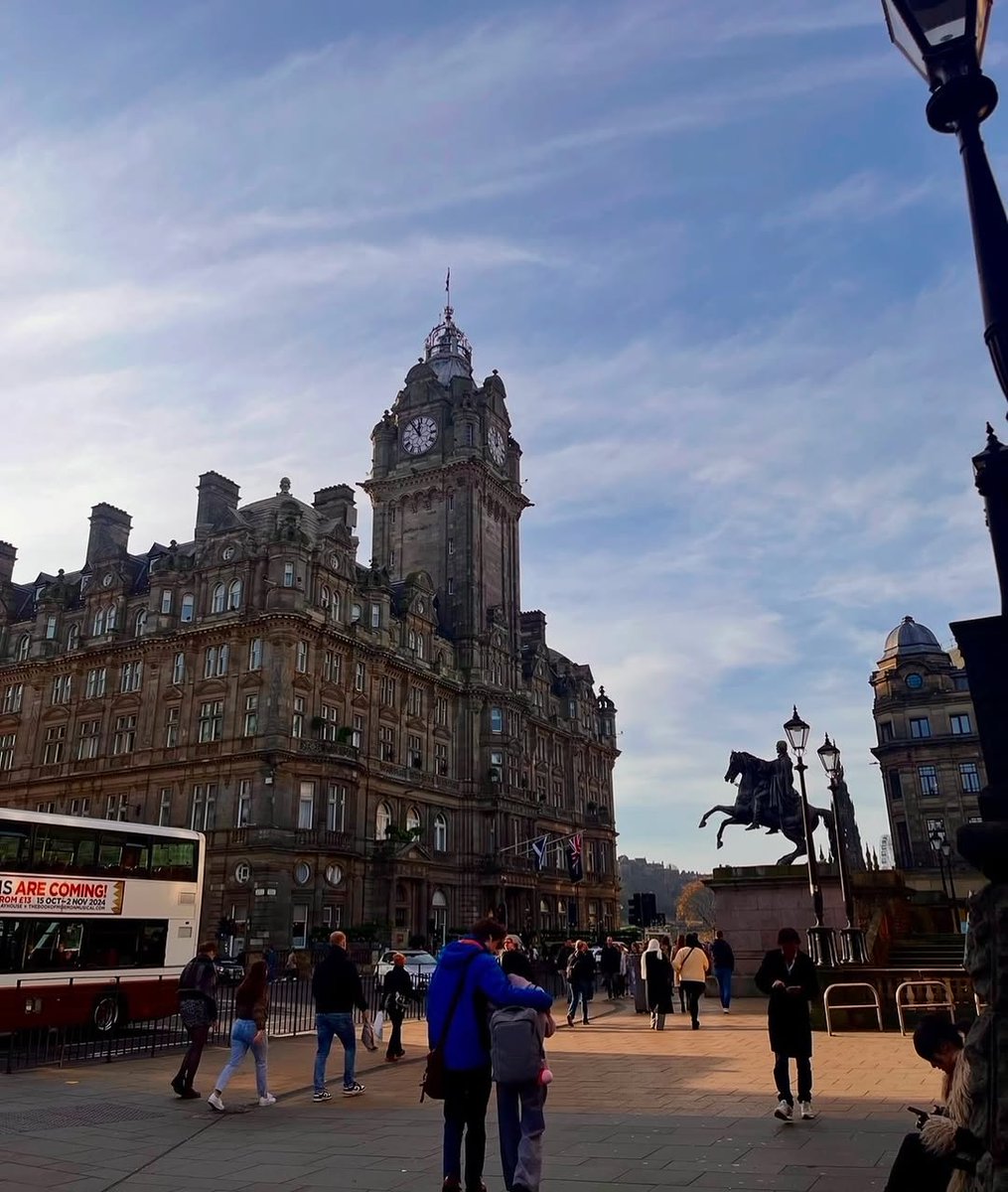 on_lothianbuses's tweet photo. Happy Sunday! ☀️
📸 by allthingsnice1900 on Instagram
#LothianBuses #SundaySnaps #Edinburgh https://t.co/RL6BeaOEUJ