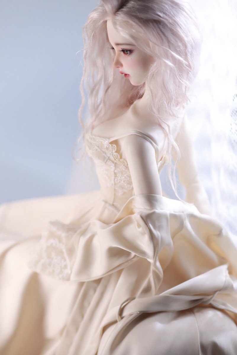 入荷情報】 DOLK SELECTより、60cmドール用ドレス『エレガントルーム