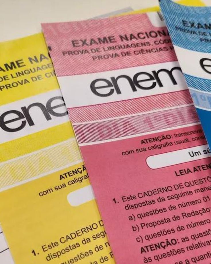 leonethinker's tweet image. Para vocês que irão fazer o Enem, nós adms lhe desejamos uma boa sorte. Tudo dará certo!
Não se esqueça da caneta preta e seu documento com foto. Comida e água gelada tbm são importantes, se cuidem nessas 5hrs de prova!
Estamos torcendo por vcs!