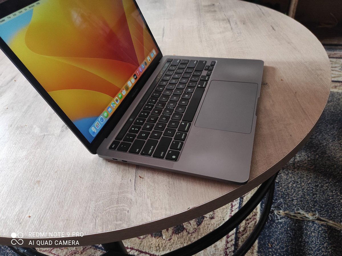hostnetech's tweet image. Get This MacBook Pro M1  13&quot;,256GB,8GB ram ,Super clean unit free USB adapter Hub, for 
65k only call us 0714201596 or visit our shop Old nation Rm60 #Thepresident #Kitui #makueni #junet #mtkenya #uhurukenyatta