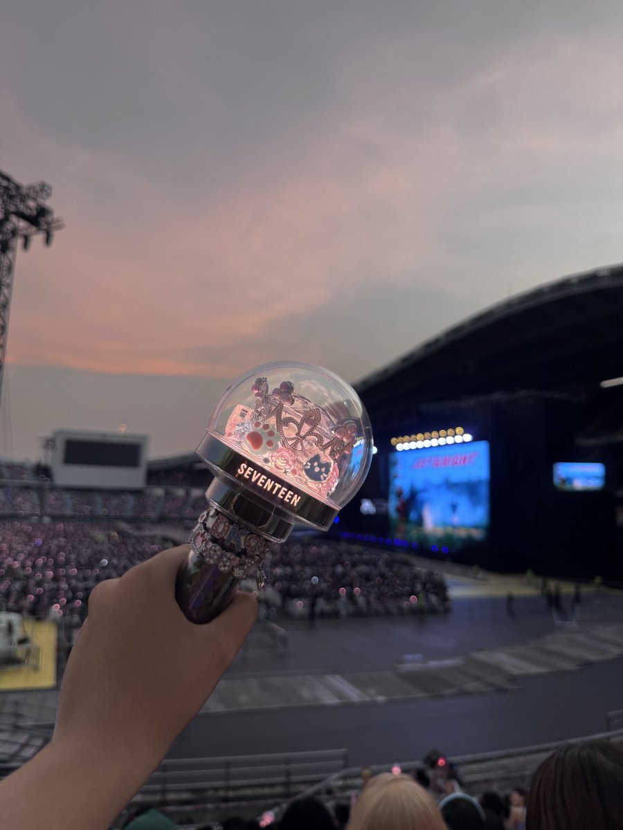 SEVENTEEN 来場者　名古屋　ジュン 未開封】SEVENTEEN BE THE SUN Exhibition ジュン - メルカリ