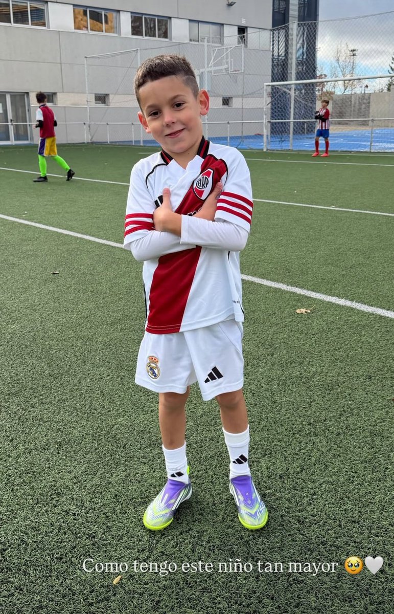 El hijo de Fede Valverde haciendo la celebración de Kylian Mbappé 😍