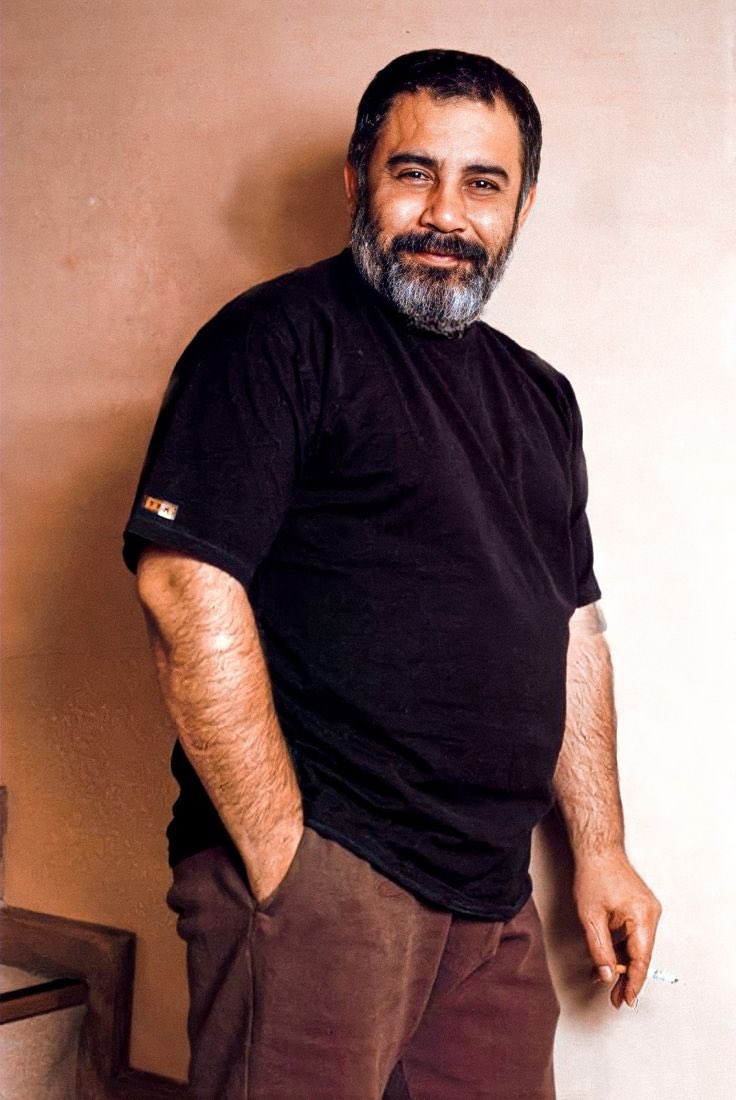 “Uçurtmam tel örgülere takıldı.”

Çok özledik be iki gözüm.. 🥀 

Saygı ve özlemle.. 

 #AhmetKaya