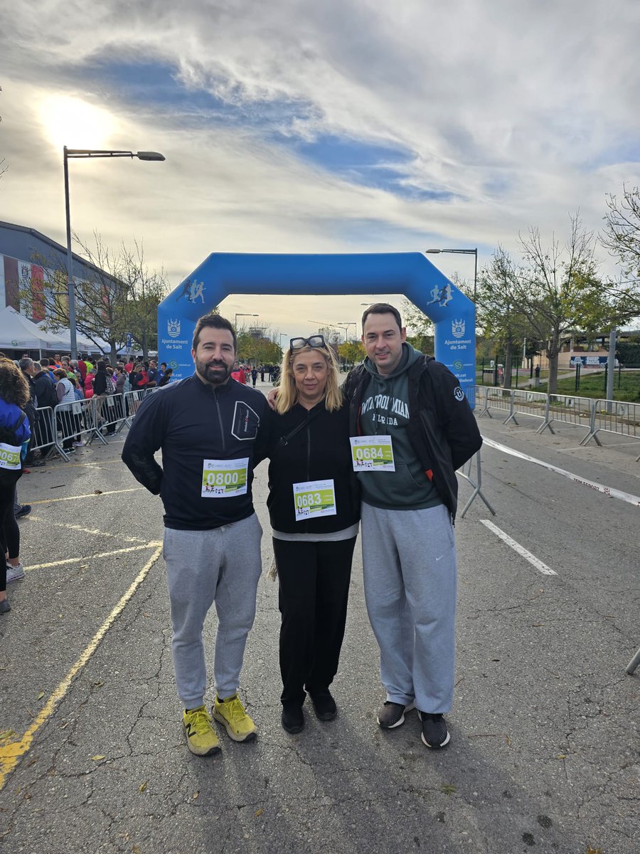 Junts x Salt tweet media