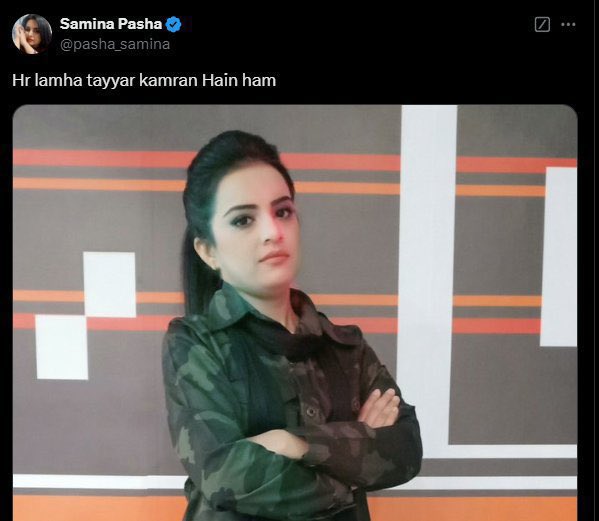 SafinaKhann's tweet image. جب عمرانی لونڈیاں یونیفارم پہن کر ہر وقت تیار رہتی تھیں