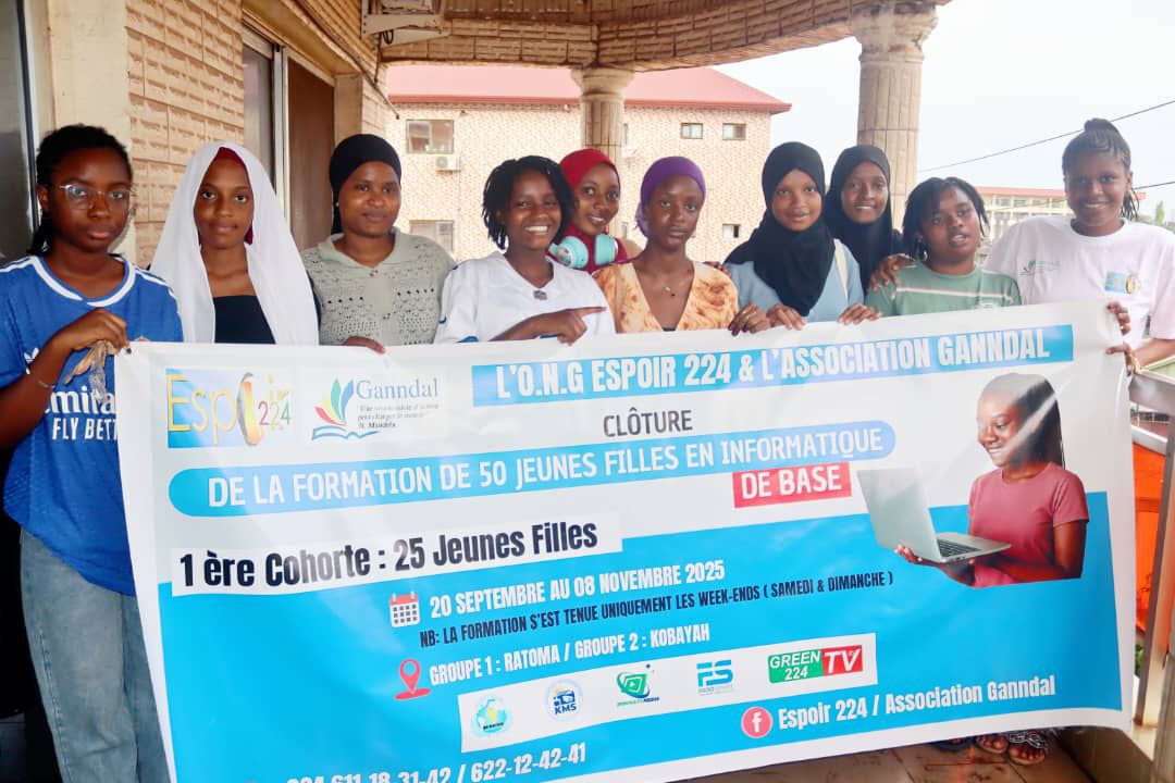 Ganndal224's tweet image. Fière de la 1ère cohorte #FillesEtTech 🎓✨
Elles repartent avec confiance, compétences et ambition.
La 2e cohorte arrive bientôt 🚀💙
#InclusionNumérique #FormationDigitale