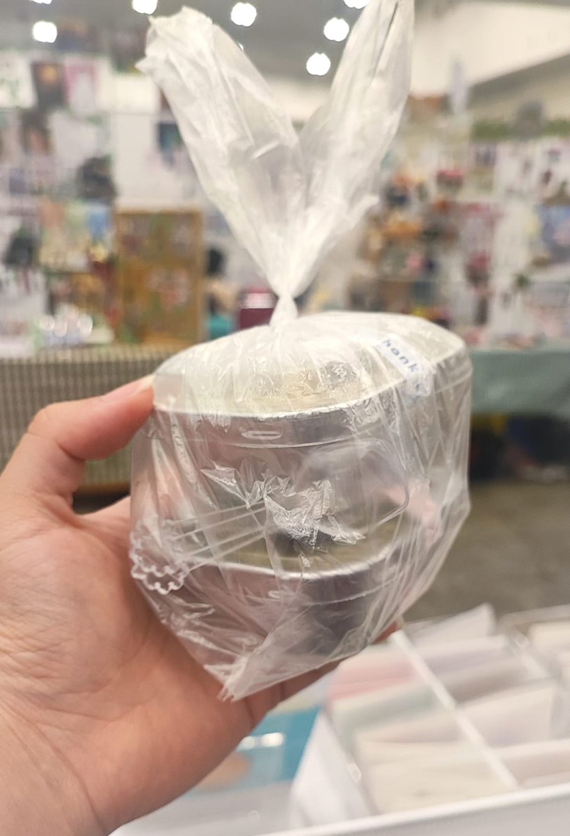 OTSUUU CF21!! Thank you for stopping by our booth and for the freebies/snacks!! Oh, and for the flowers too!!
We're so happy to be able to meet you guuuys 🥹🥰😭

Btw we will be taking a much needed break next CF, but hopefully we can join CF23