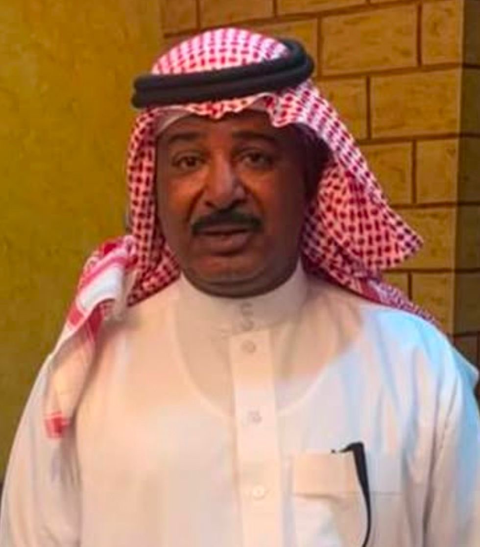 حفيدة تضيء منزل حكيم علي الأمل

نبارك  للاستاذ . حكيم علي الأمل بمناسبة قدوم حفيدته ، ونسأل الله أن يجعل قدومها فأل خير وسعادة، وأن يمُنّ عليها بالصحة والعافية، ويقرّ بها أعين والديها، وأن يرزقها البر والصلاح، وأن تكون من حفظة كتابه الكريم.

مع خالص التهاني والتبريكات
من رئيس