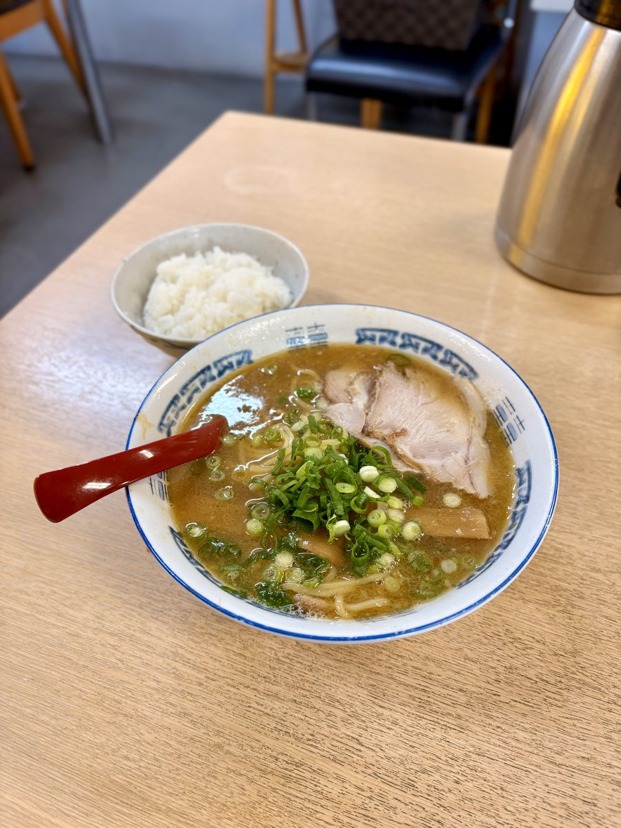 mstkGSX's tweet image. おーたむおーたむは不発🍁🍂
ラーメン美味かった