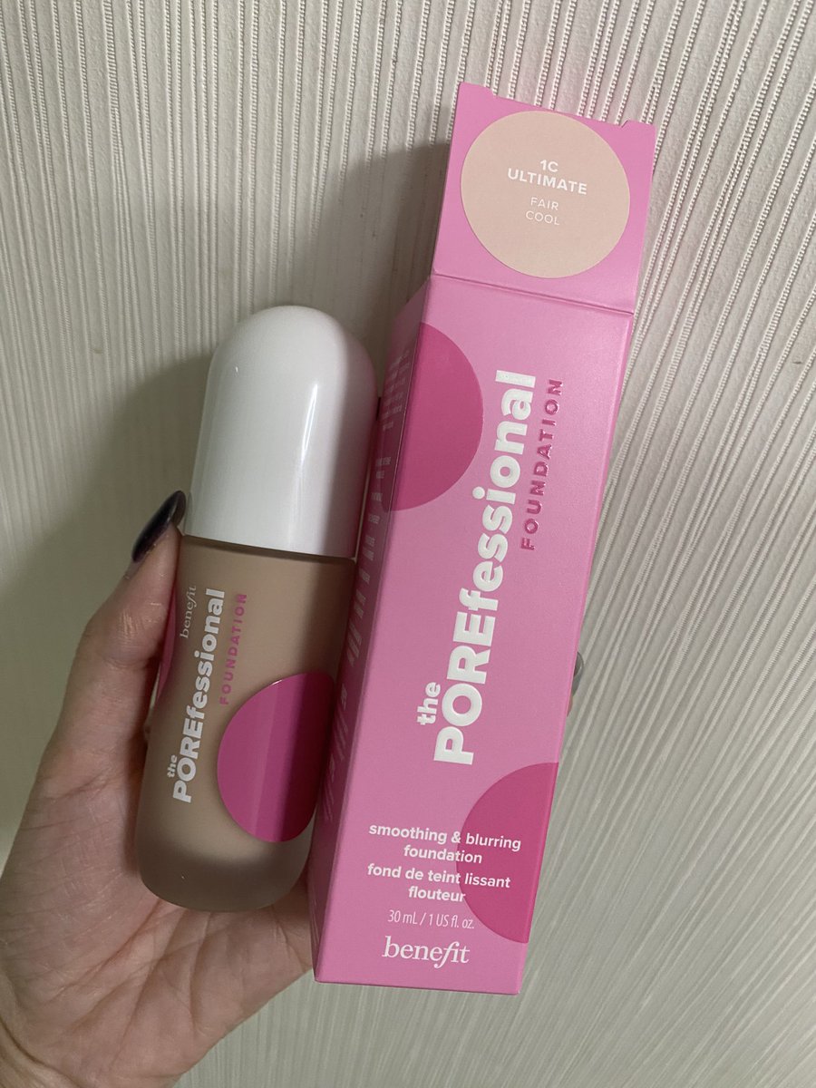 ____veevy's tweet photo. รองพื้น Benefits สี 1C 
ลองสีไป1ปั๊มค่ะ สีไม่ตรงผิว สภาพใหม่เพิ่งได้มาเลย 
1200฿
ค่าส่ง 40฿ ค่า 
#ส่งต่อเครื่องสําอาง #ส่งต่อเครื่องสําอางค์ #ของดีบอกต่อ #ส่งต่อคสอมือ2 #ของมันต้องมี #ส่งต่อสกินแคร์ https://t.co/kRUubOmGmO