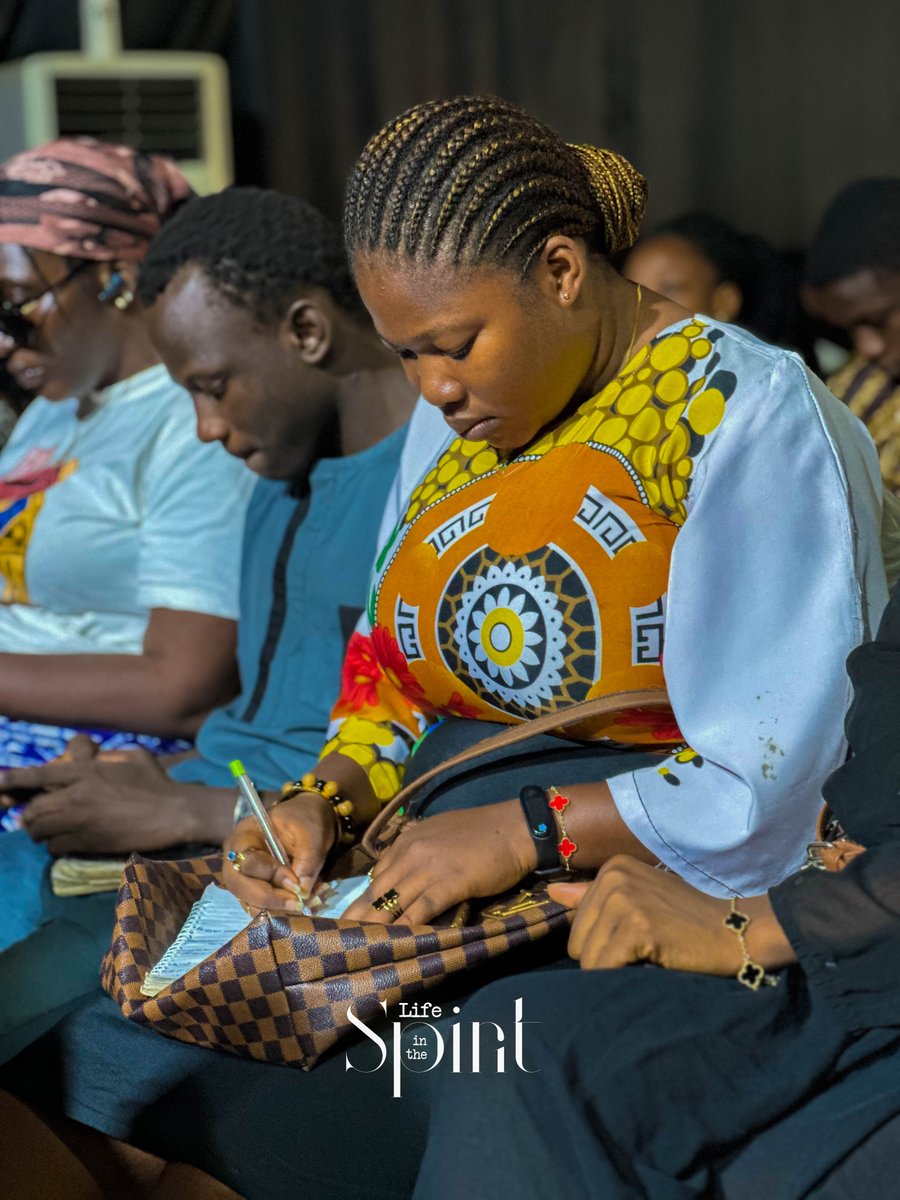 DaySpringVLBC's tweet image. Life in the Spirit (Romans 8:1)
Walk in the Spirit: choose God’s voice over logic or emotions. Obey, believe, and follow His word. Faith sees God’s future, not today’s limits.

#LifeInTheSpirit #DaySpringChapel #Sermon