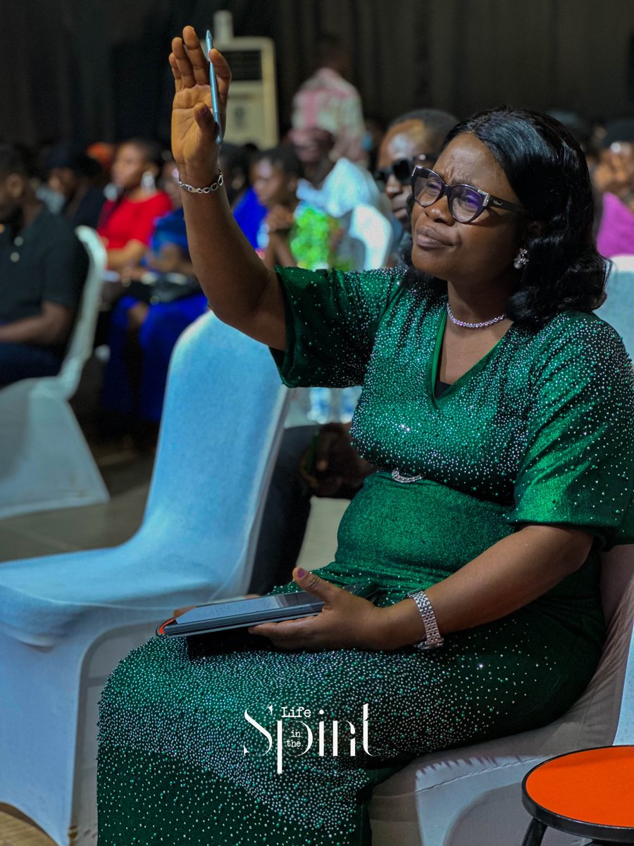 DaySpringVLBC's tweet image. Life in the Spirit (Romans 8:1)
Walk in the Spirit: choose God’s voice over logic or emotions. Obey, believe, and follow His word. Faith sees God’s future, not today’s limits.

#LifeInTheSpirit #DaySpringChapel #Sermon