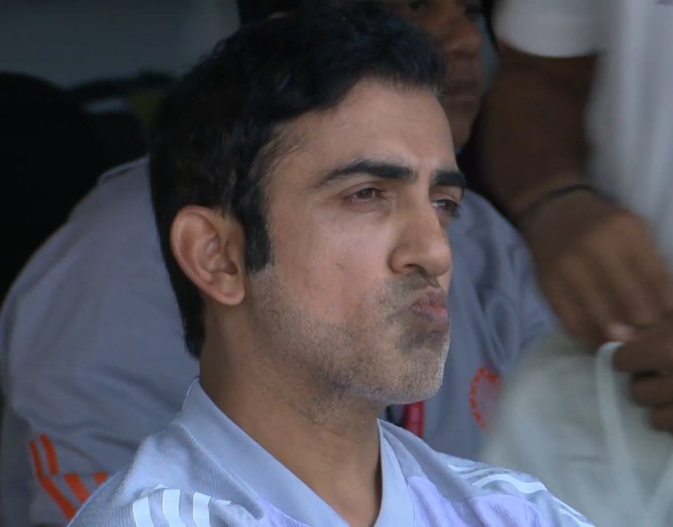 Aman_shukla7's tweet image. India lost a Test at home… but the real meltdown is because Rohit &amp;amp; Kohli aren’t around to scapegoat 💀
#CricketTwitter #INDvSA