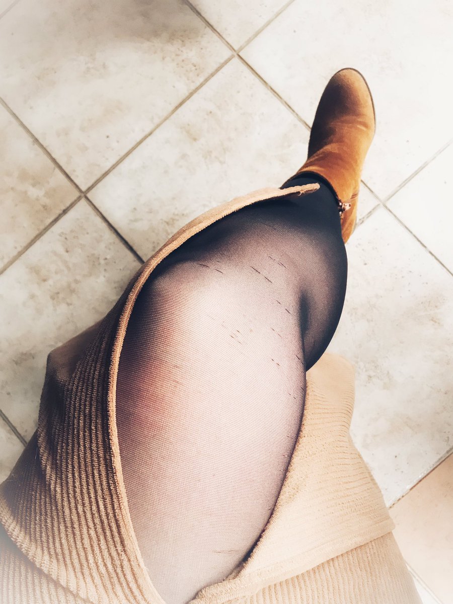 Bon dimanche, prête pour un déjeuner entre amis, ça met du baume au cœur de se faire belle 💋