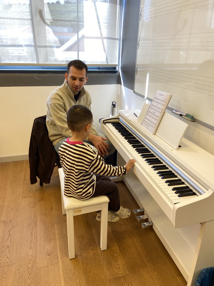 chopin yetişiyor 🎶🎶🎶