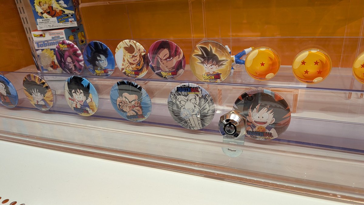 ドラゴンボールストア限定グッズ、 良いものがいっぱいありました！